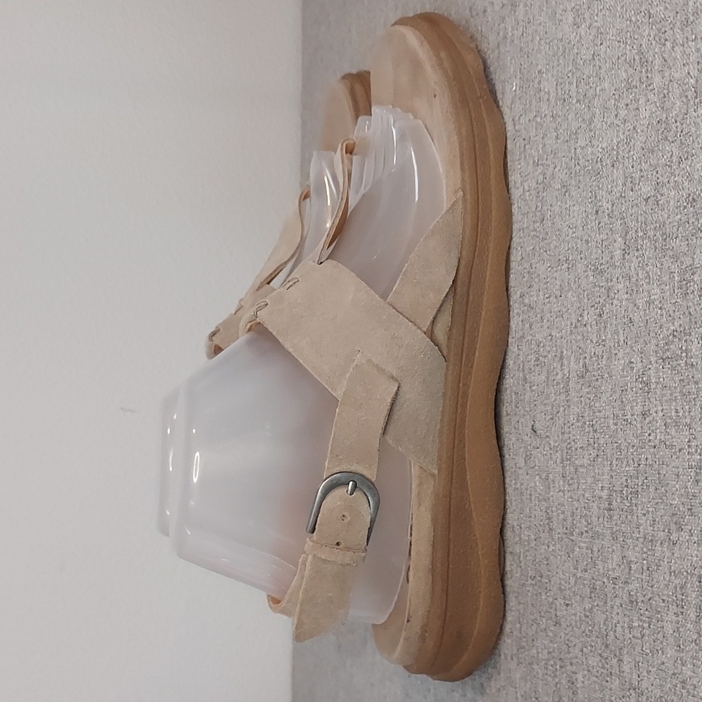 Earth Light Brown ET Luciana 8 Suede Leather Buckle Sandle Size 9.5